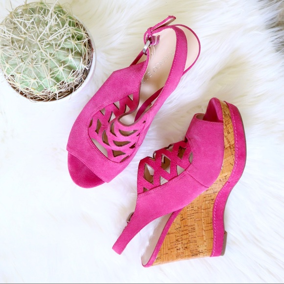 Franco Sarto Shoes - ❗️2/$20 Franco Sarto Pink Strap Leather Wedges 7.5